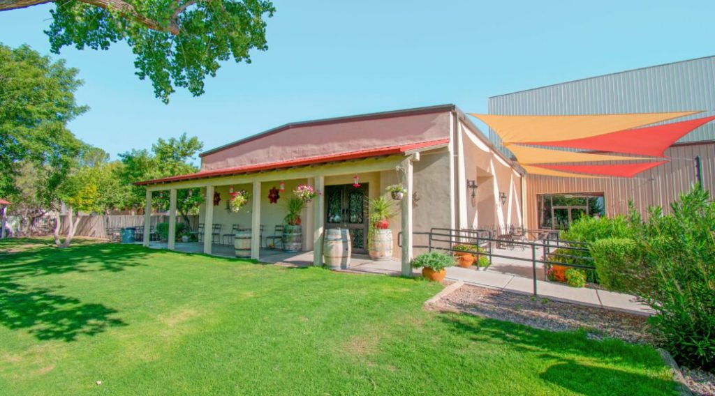 Lescombes Winery and Tasting Room