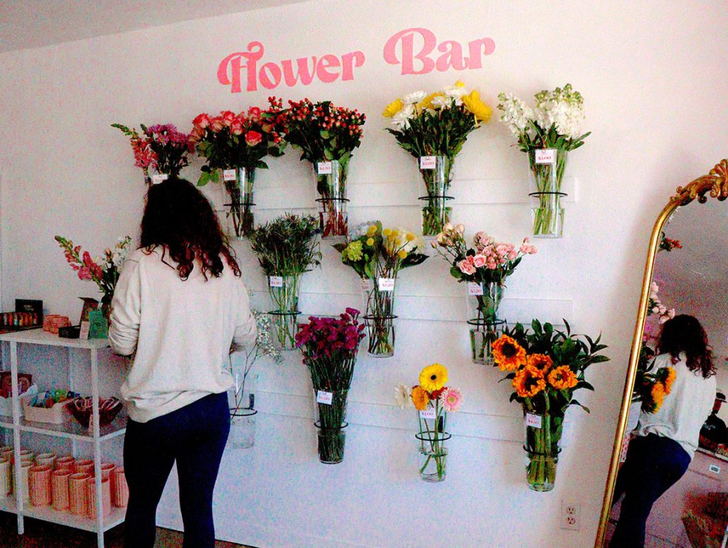 Flower bar